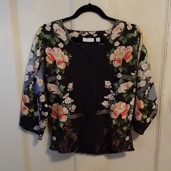 New York & Company Tops - New York & Company Floral Kimono Sleeve Blouse